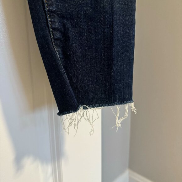 Universal Thread High Rise Skinny Dark Wash Jean - Size 4/27 - Picture 3 of 8